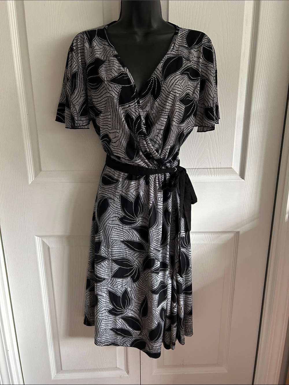 Black & Gray Floral Dress with Waist Tie size 12